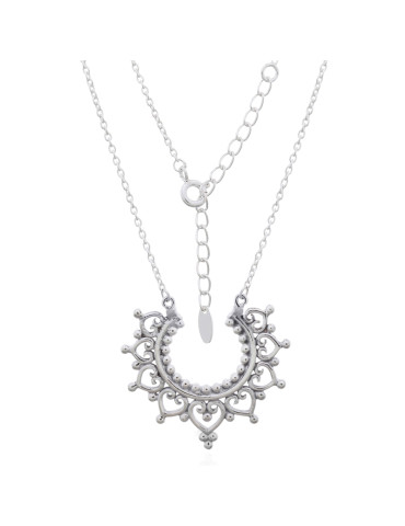 Colliers toute argent